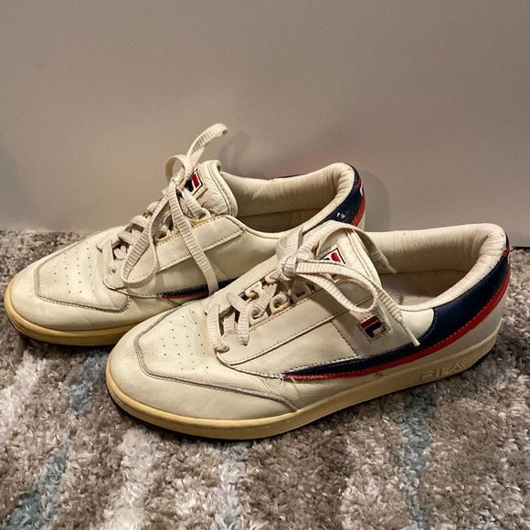 Fila Other - Fila Old School Leather Retro Tennis Shoes Mens Size 9 A120